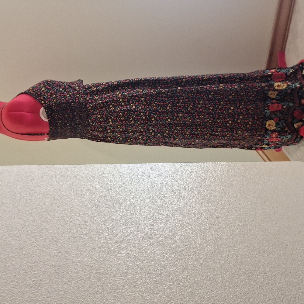 Pretty Floral Long Dress - Picture 3 of 9